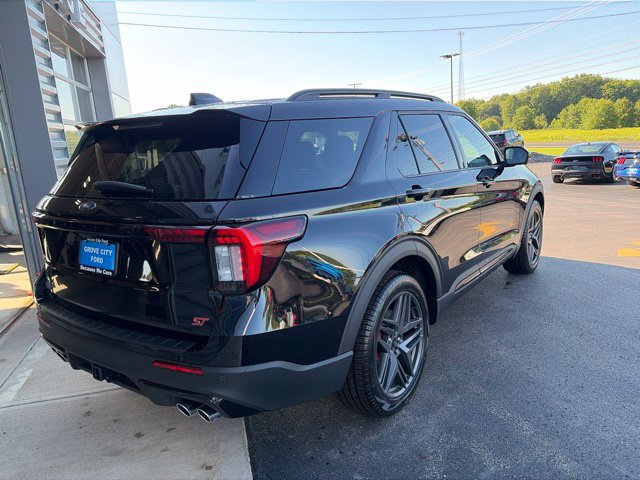 New 2026 Ford Explorer ST w/ Sun And Sound Package AWD/4WD image 3