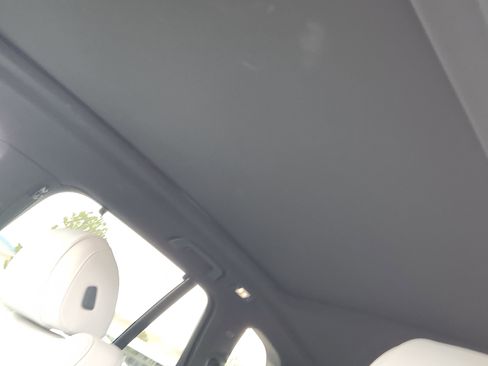 Used 2025 BMW X5 xDrive40i w/ Executive Package image 27