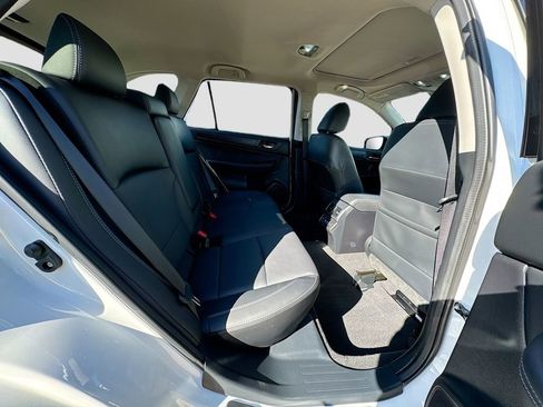 Used 2019 Subaru Outback 2.5i Limited image 36