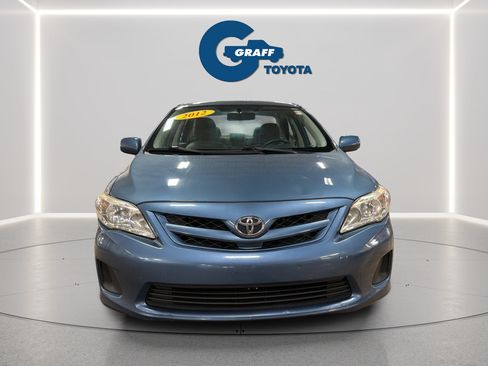 Used 2012 Toyota Corolla LE FWD image 2