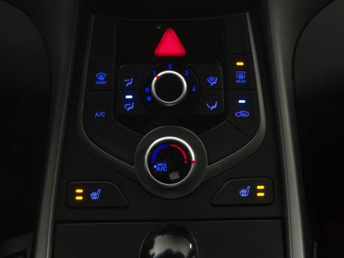 Used 2014 Hyundai Elantra Limited image 25