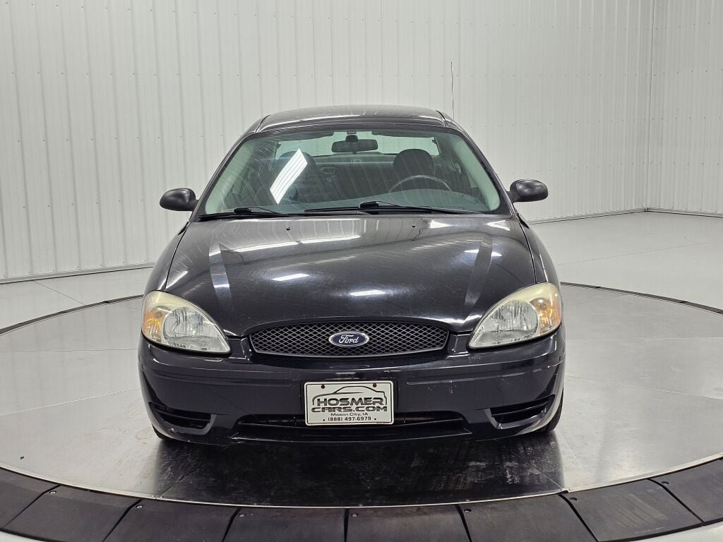 Used 2007 Ford Taurus SE FWD image 8