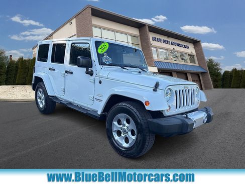 Used 2015 Jeep Wrangler Unlimited Sahara w/ Connectivity Group AWD/4WD image 1