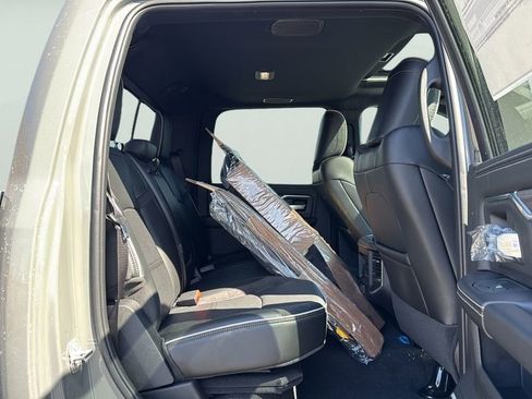 New 2026 RAM 3500 Laramie AWD/4WD image 12