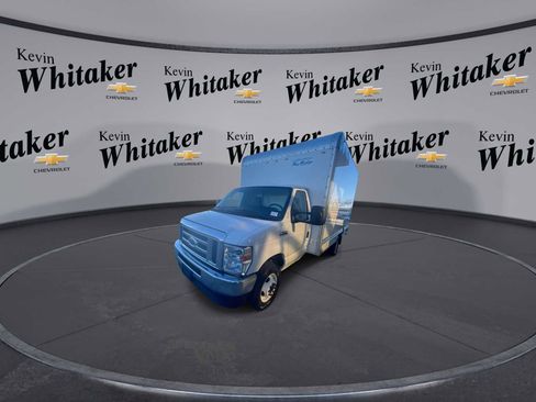 Used 2023 Ford E-350 and Econoline 350 Super Duty w/ Power Windows & Locks Group image 4