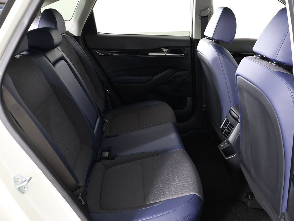 Used 2024 Kia Seltos S AWD/4WD image 33