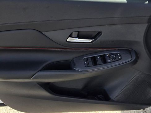 New 2026 Nissan Sentra SR w/ Floor Mat Package image 15