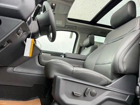 New 2026 Ford Expedition Max Active image 16