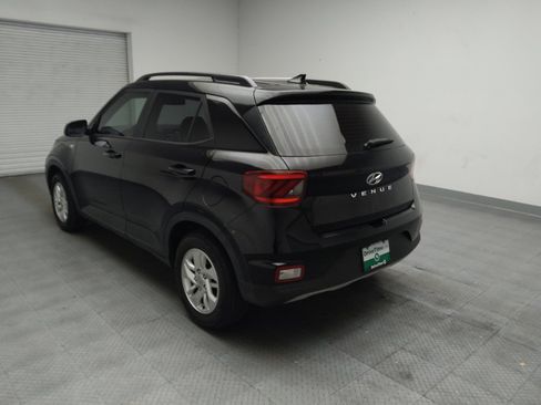Used 2020 Hyundai Venue SEL FWD image 5