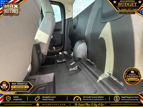Used 2018 Chevrolet Colorado W/T RWD image 31