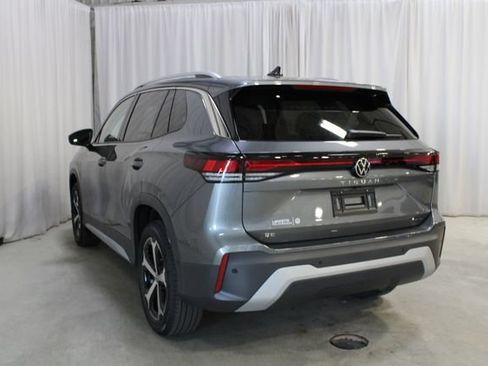 New 2026 Volkswagen Tiguan SE AWD/4WD image 23