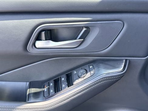 New 2026 Nissan Rogue SV AWD/4WD image 14