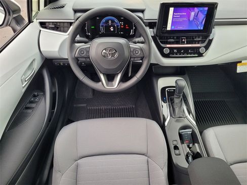New 2026 Toyota Corolla SE image 7
