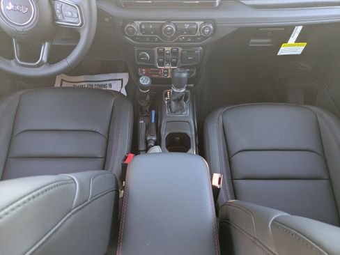 New 2026 Jeep Gladiator Rubicon w/ Safety Group image 19