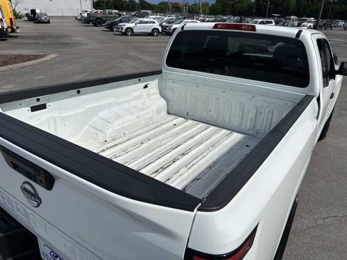 Used 2023 Nissan Frontier S RWD image 14