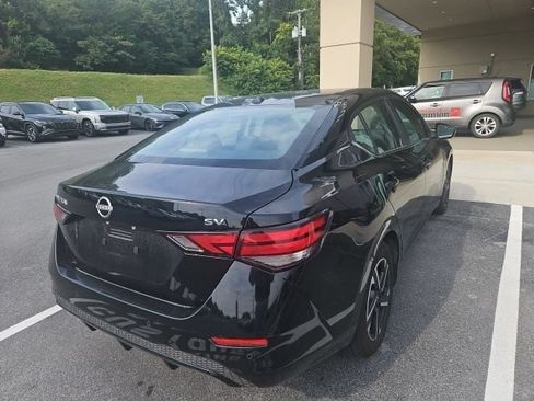 Used 2024 Nissan Sentra SV FWD image 4