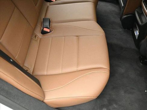 Certified 2026 Mercedes-Benz GLE 450 4MATIC image 24