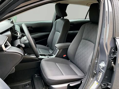 Certified 2025 Toyota Corolla LE w/ Convenience Package FWD image 8