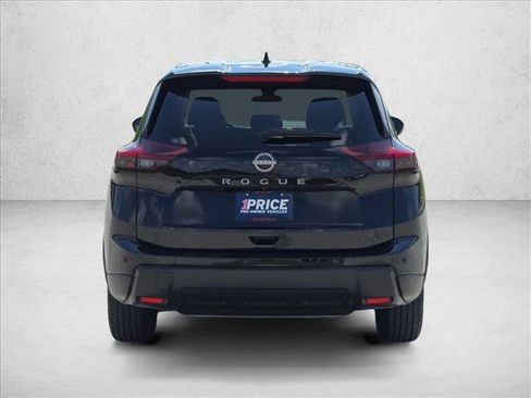 Used 2025 Nissan Rogue SV FWD image 7