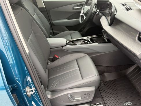 New 2026 Audi Q3 quattro 2.0T AWD/4WD image 29