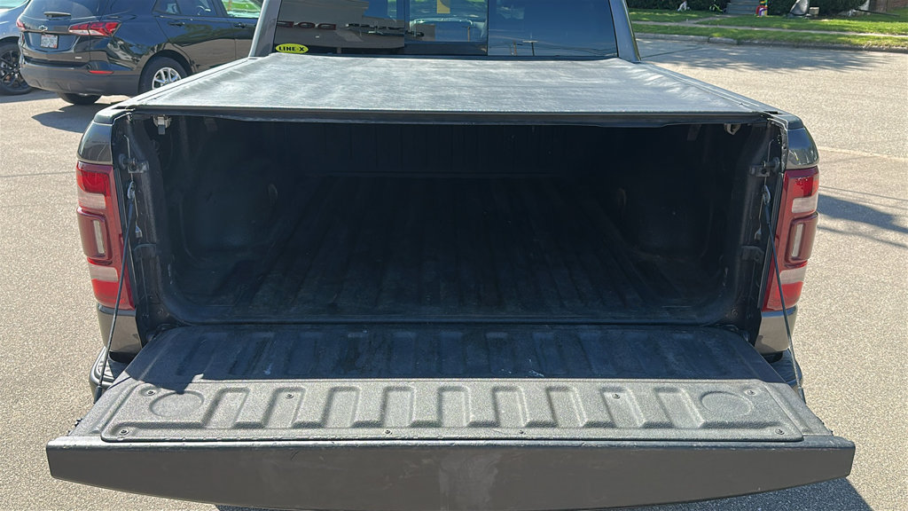Used 2020 RAM 1500 Laramie w/ Sport Appearance Package AWD/4WD image 8