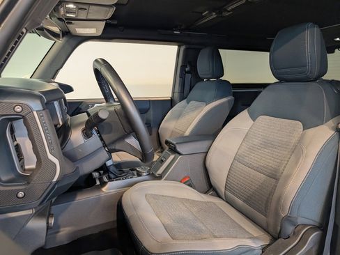 Used 2023 Ford Bronco Outer Banks w/ Sasquatch Package image 12