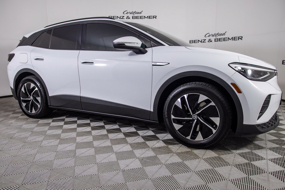 Used 2021 Volkswagen ID.4 Pro RWD image 2
