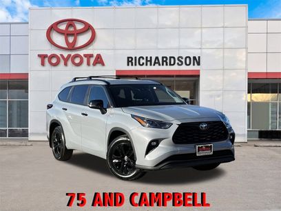 Used 2024 Toyota Highlander XLE