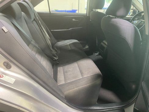 Used 2016 Toyota Camry LE FWD image 18