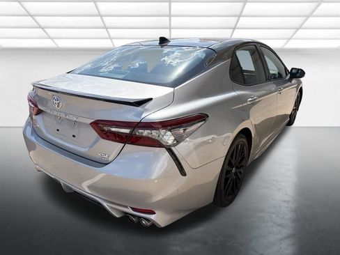 Used 2022 Toyota Camry XSE AWD/4WD image 2