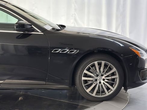 Used 2022 Maserati Quattroporte Modena Q4 AWD/4WD image 35