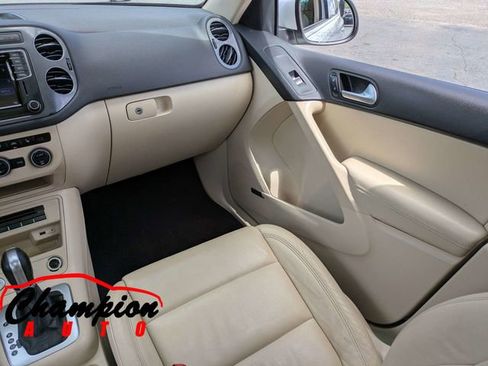 Used 2017 Volkswagen Tiguan SEL image 20