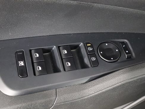 Used 2026 Kia Sportage LX FWD image 19