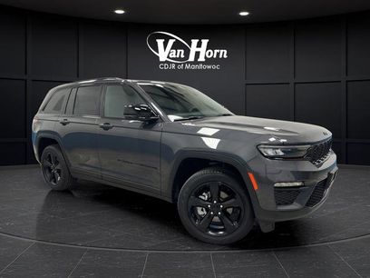Used 2025 Jeep Grand Cherokee Limited w/ Black Appearance Package