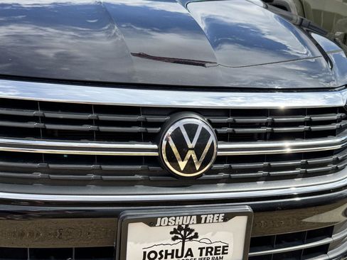 Used 2024 Volkswagen Jetta S FWD image 8