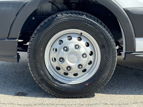 New 2025 Ford Transit 350 148 Low Roof image 32