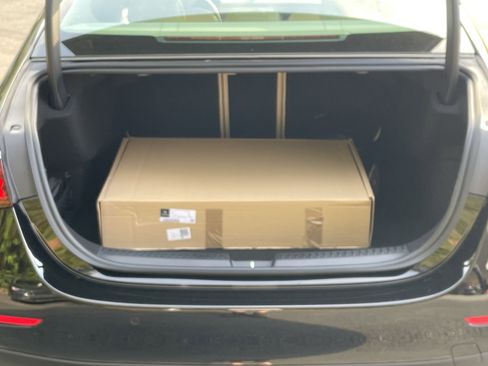 New 2026 Mercedes-Benz E 350 4MATIC Sedan image 9