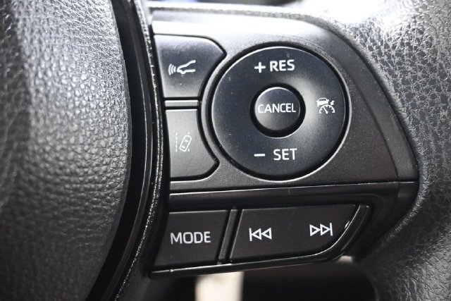 Used 2022 Toyota Corolla LE FWD image 18