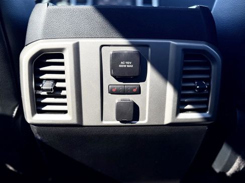 Used 2015 Ford F150 Lariat w/ Equipment Group 502A Luxury AWD/4WD image 15