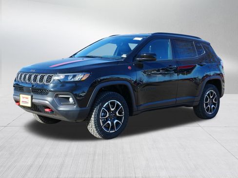 New 2026 Jeep Compass Trailhawk image 3