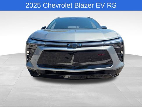 Certified 2025 Chevrolet Blazer EV RS image 9