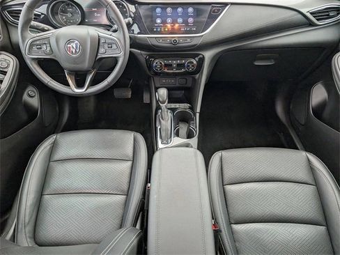 Certified 2022 Buick Encore GX Essence image 9