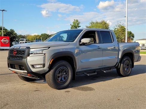 New 2026 Nissan Frontier PRO-4X w/ Pro-4x Convenience Package image 4