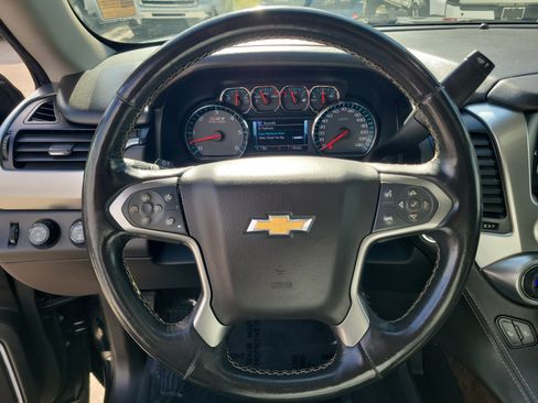 Used 2020 Chevrolet Suburban LT AWD/4WD image 25