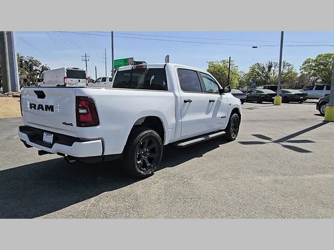 New 2026 RAM 1500 Express AWD/4WD image 32