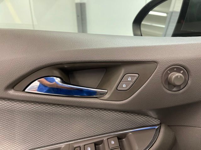 Used 2018 Chevrolet Cruze LT FWD image 27