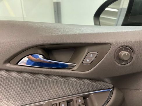 Used 2018 Chevrolet Cruze LT FWD image 27