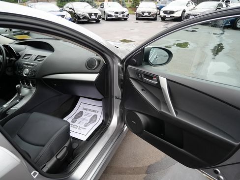 Used 2010 MAZDA MAZDA3 s Sport FWD image 22