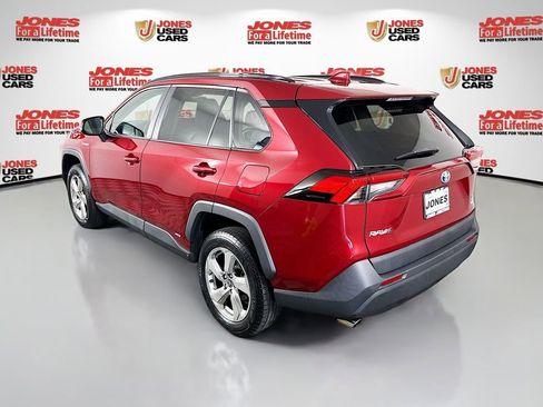 Certified 2021 Toyota RAV4 XLE Premium AWD/4WD image 2