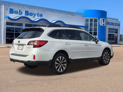 Used 2017 Subaru Outback 2.5i Limited AWD/4WD image 5